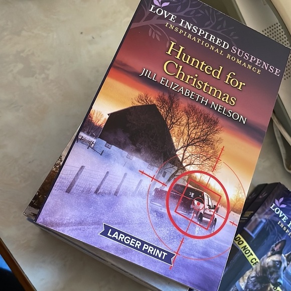 Love inspired inspirational romance & Lovr‎ inspired suspense - Picture 7 of 16